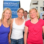 Europameisterinnen Julia RIchter Brita Oppelt und AnnekatrinThiele ehrten die M__nner.jpg